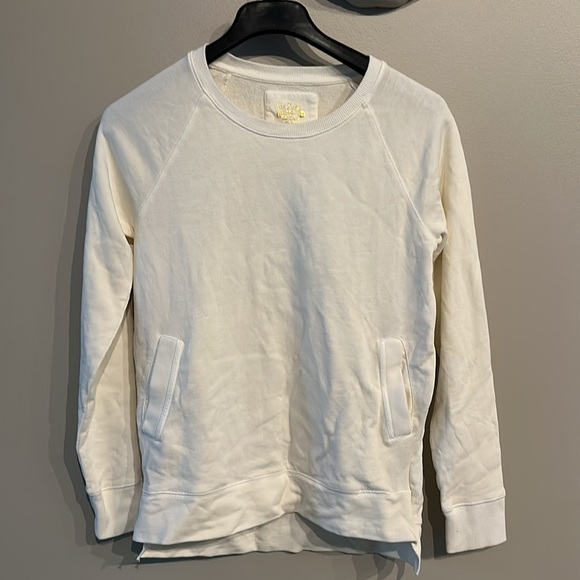 NWOT Lily Pulitzer Luxletic White Long Sleeve Sweatshirt - Picture 2 of 4